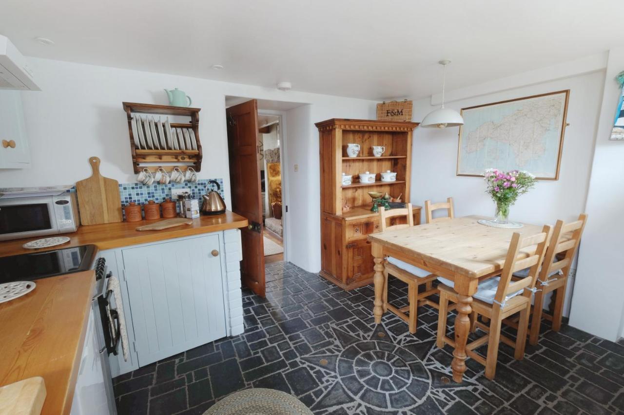 Niver Dew Holiday Cottage Lower Boscaswell Buitenkant foto