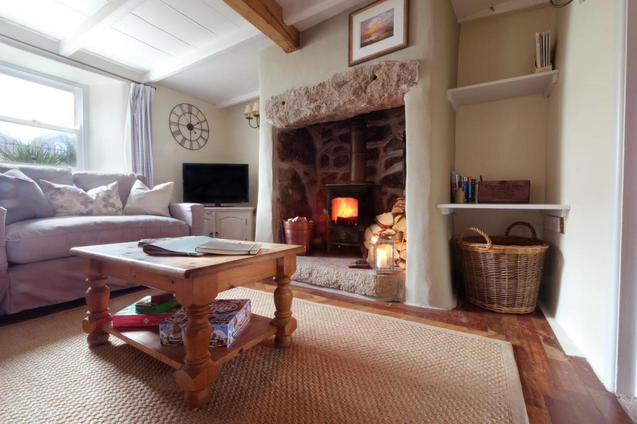 Niver Dew Holiday Cottage Lower Boscaswell Buitenkant foto