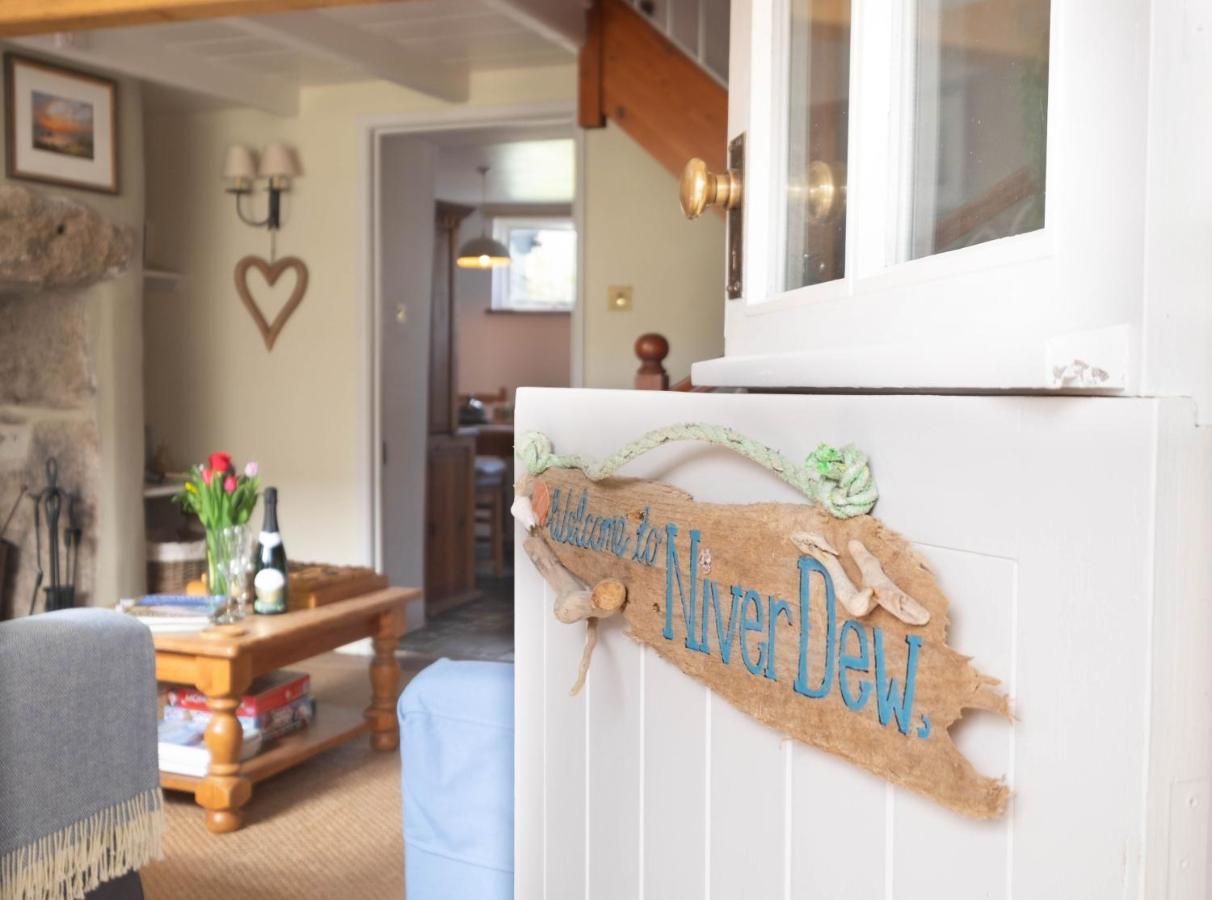 Niver Dew Holiday Cottage Lower Boscaswell Buitenkant foto