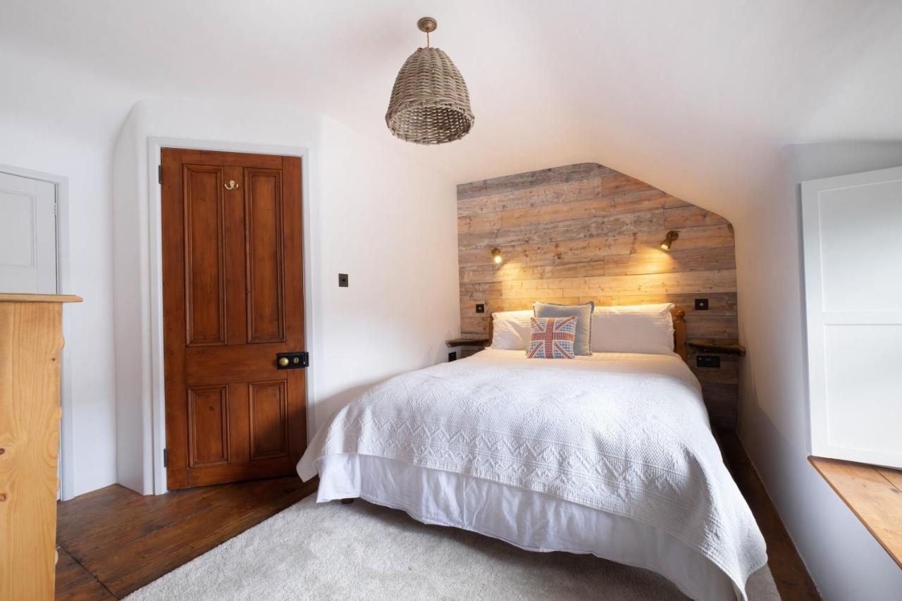 Niver Dew Holiday Cottage Lower Boscaswell Buitenkant foto